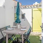 Piscine Partagee דירה