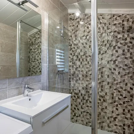 Apartment Piscine Partagee